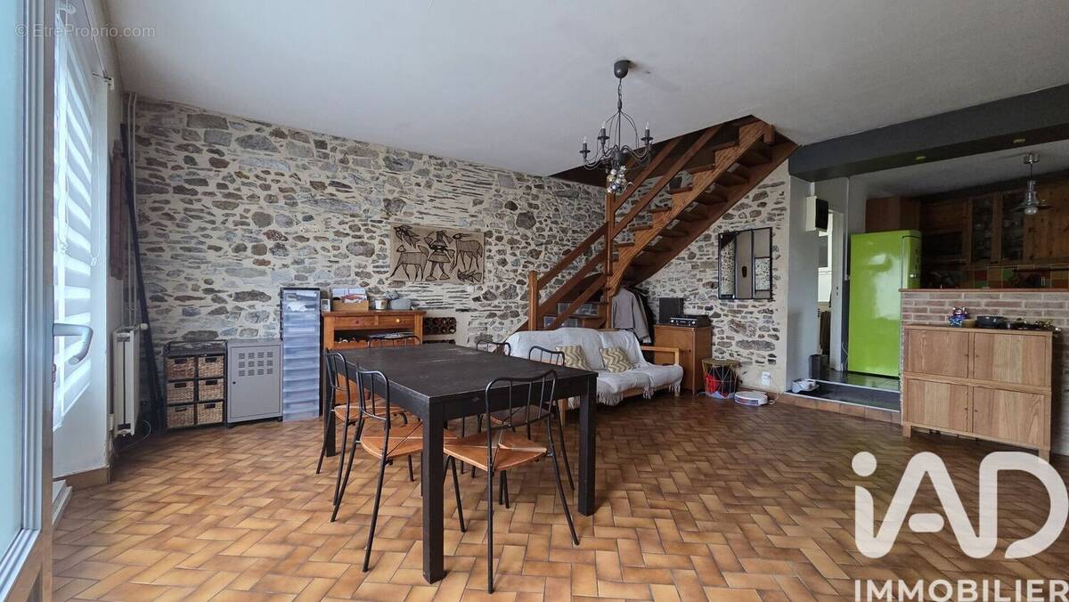 Photo 1 - Maison à SAINT-HERBLON