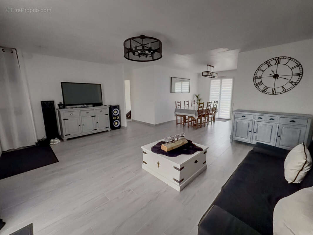 Maison à EZY-SUR-EURE