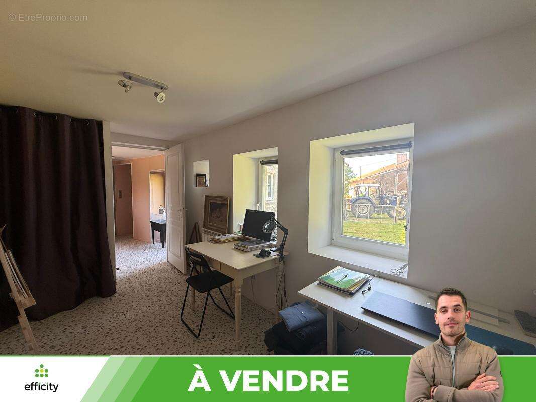 Maison à GENOUILLE