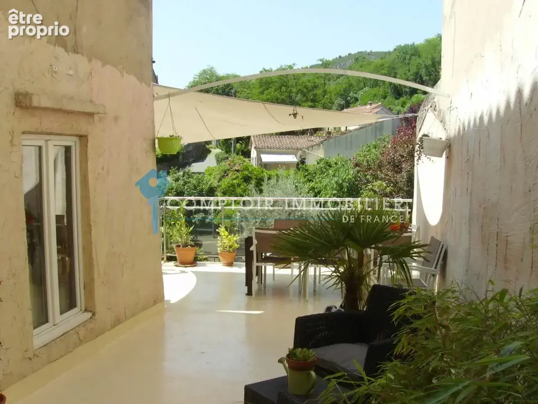 Charmante maison de rue avec jardin - photo 3