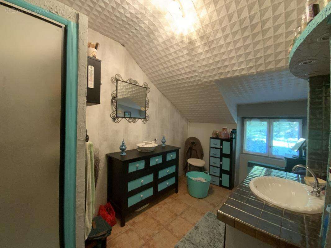 Maison à SAINT-PARDOUX-LES-CARDS