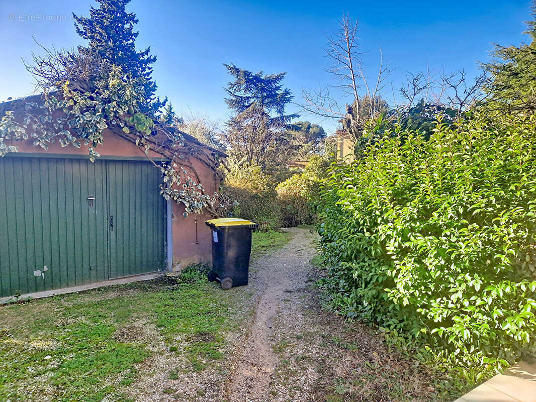 Maison à VILLENEUVE-LES-AVIGNON