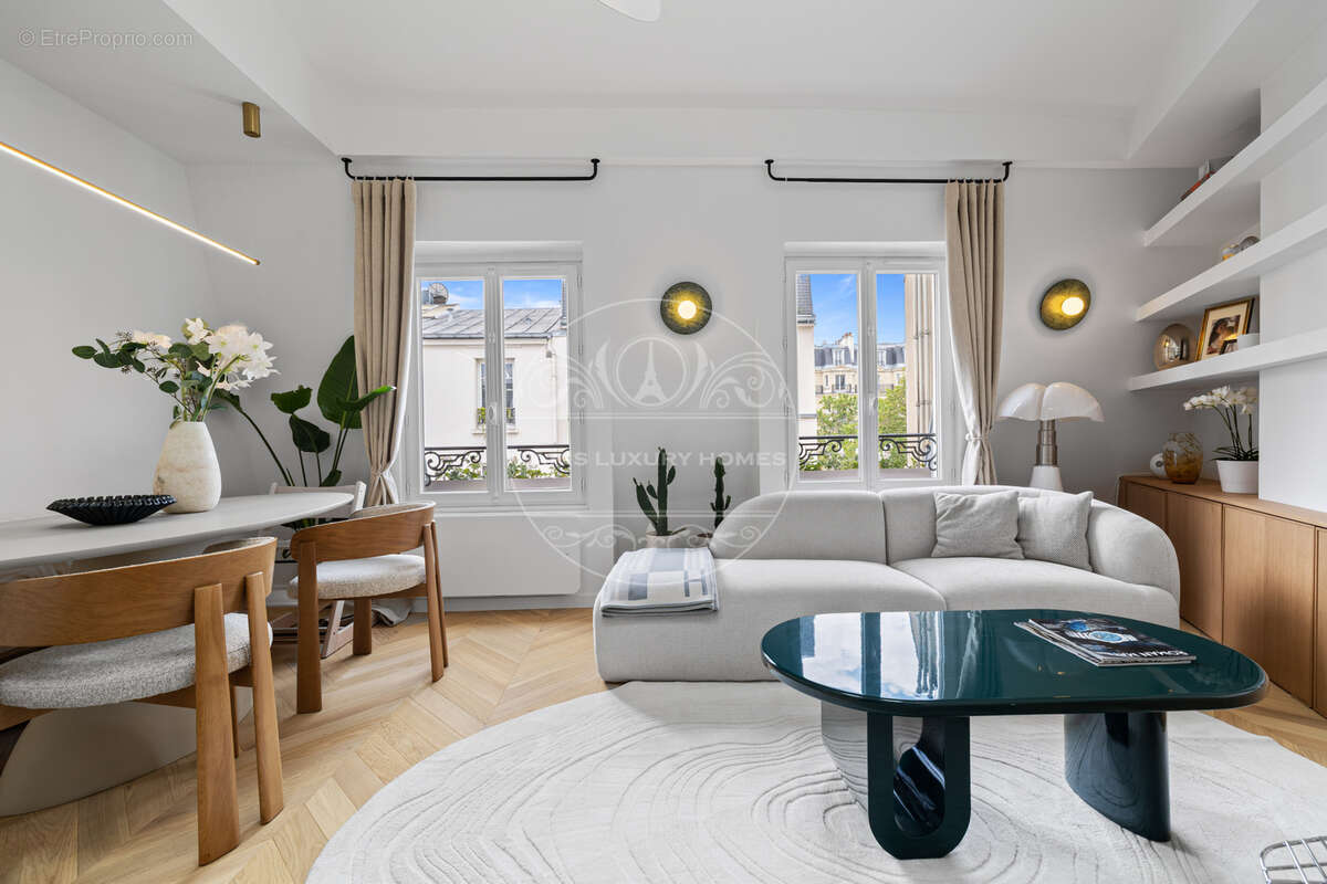 Appartement à PARIS-6E