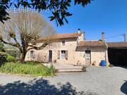 Maison à LA CHAPELLE-POUILLOUX