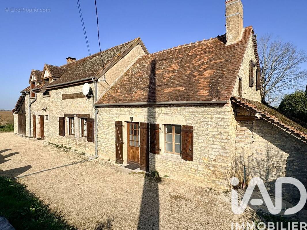 Photo 1 - Maison à SAINT-AIGNAN-DES-NOYERS