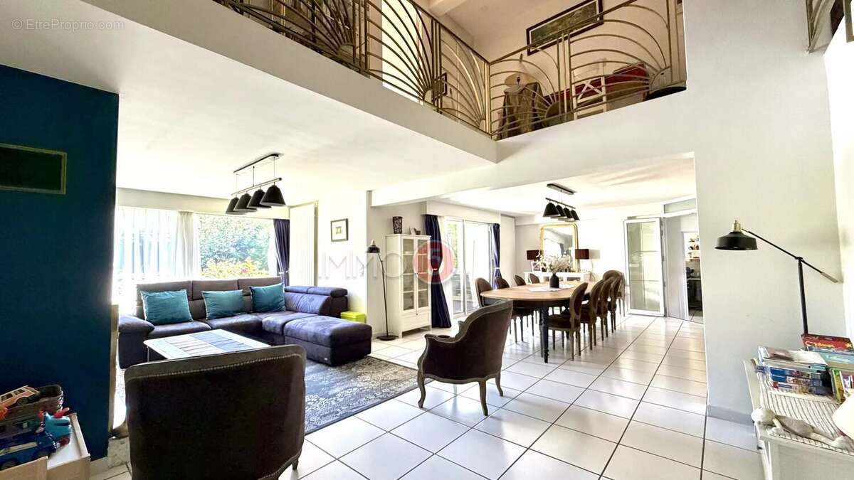 Maison à LE RAINCY