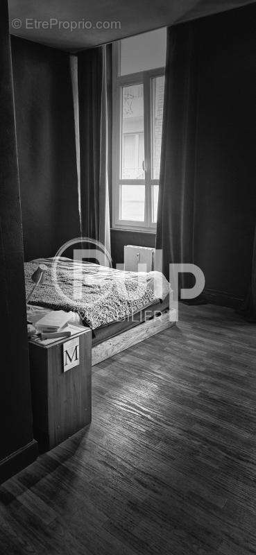 Boulogne-sur-mer - bel appartement traversant de 80 m² avec parking privatif & cave - photo 6