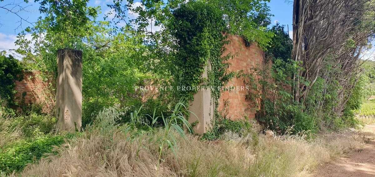 Maison à LE CANNET-DES-MAURES