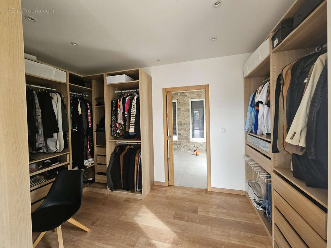 Maison à ROUSSILLON