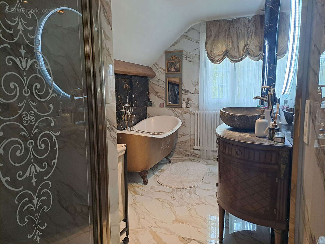 Maison Poigny La Foret 7 pièces à vendre - photo 13
