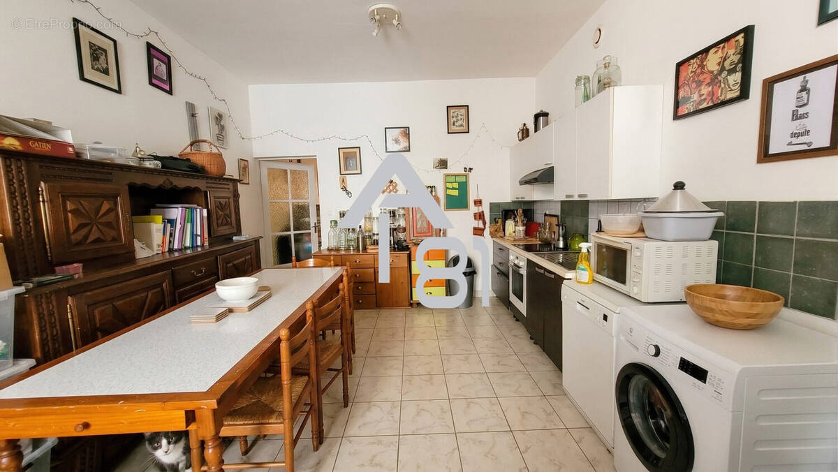 Appartement à MIRANDOL-BOURGNOUNAC