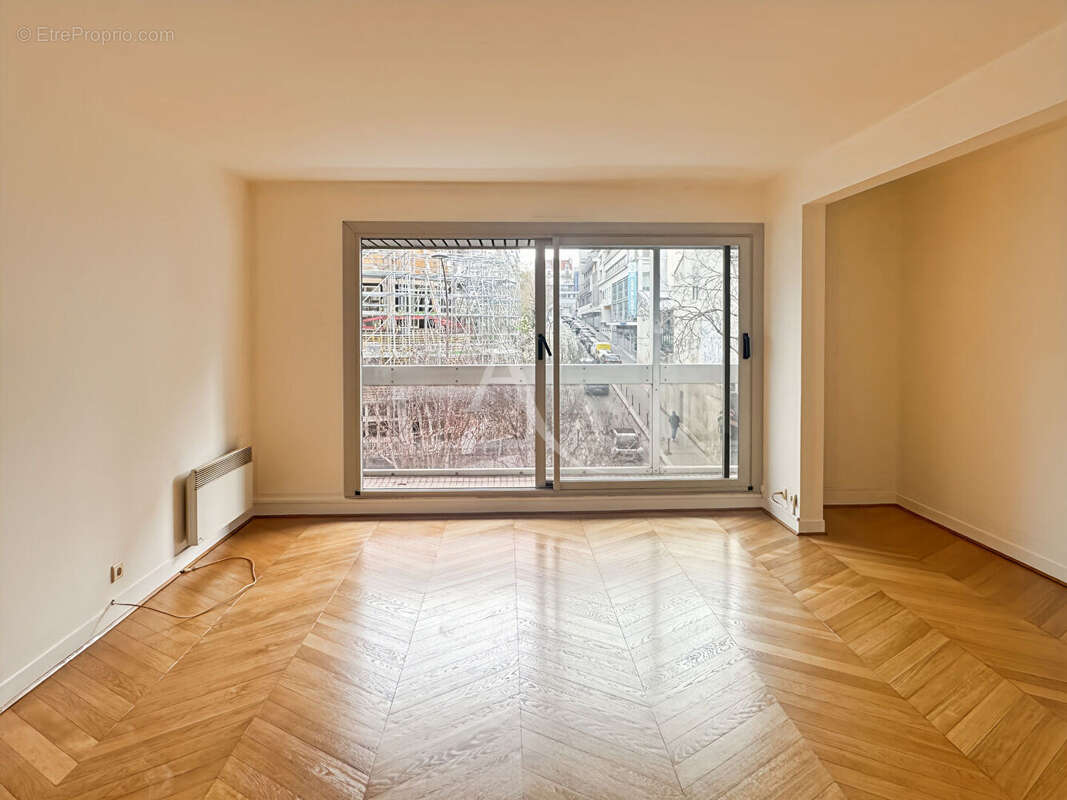 Appartement à PARIS-12E
