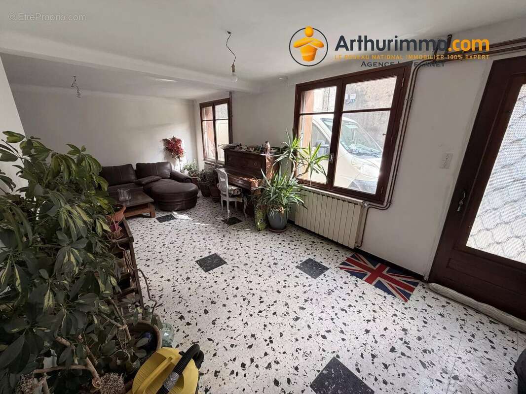 Maison à VILLENEUVE-D'OLMES