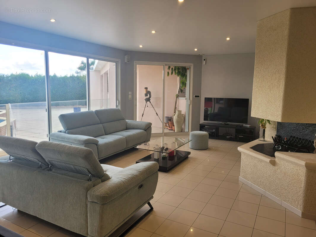 Maison à ARTHES