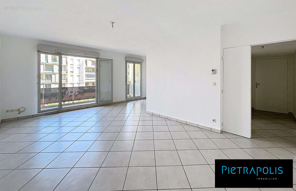 Appartement 72 m² à Lyon-7e  - photo 3