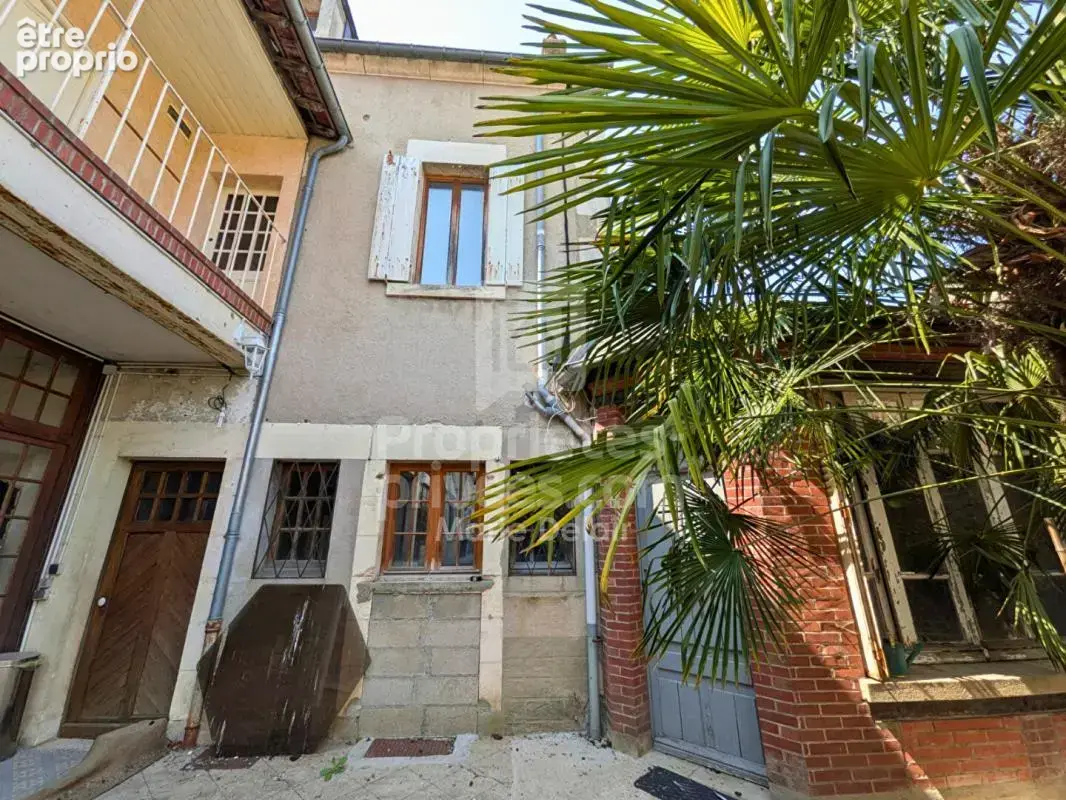 Maison à LA CHARITE-SUR-LOIRE