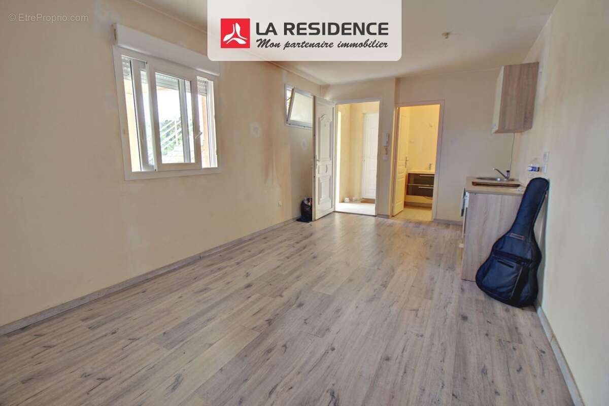 Appartement à JOUY-MAUVOISIN