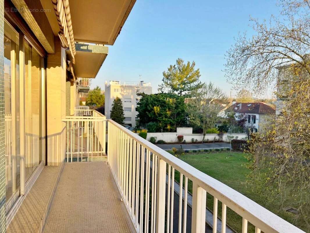 Appartement à SAINT-MAUR-DES-FOSSES