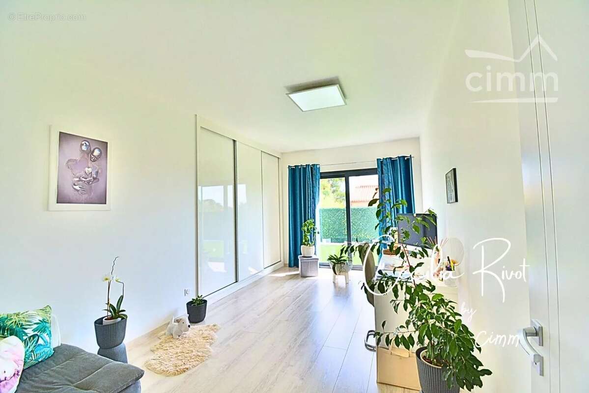 Llupia (66) villa d’exception contemporaine  avec piscine interieur - photo 18