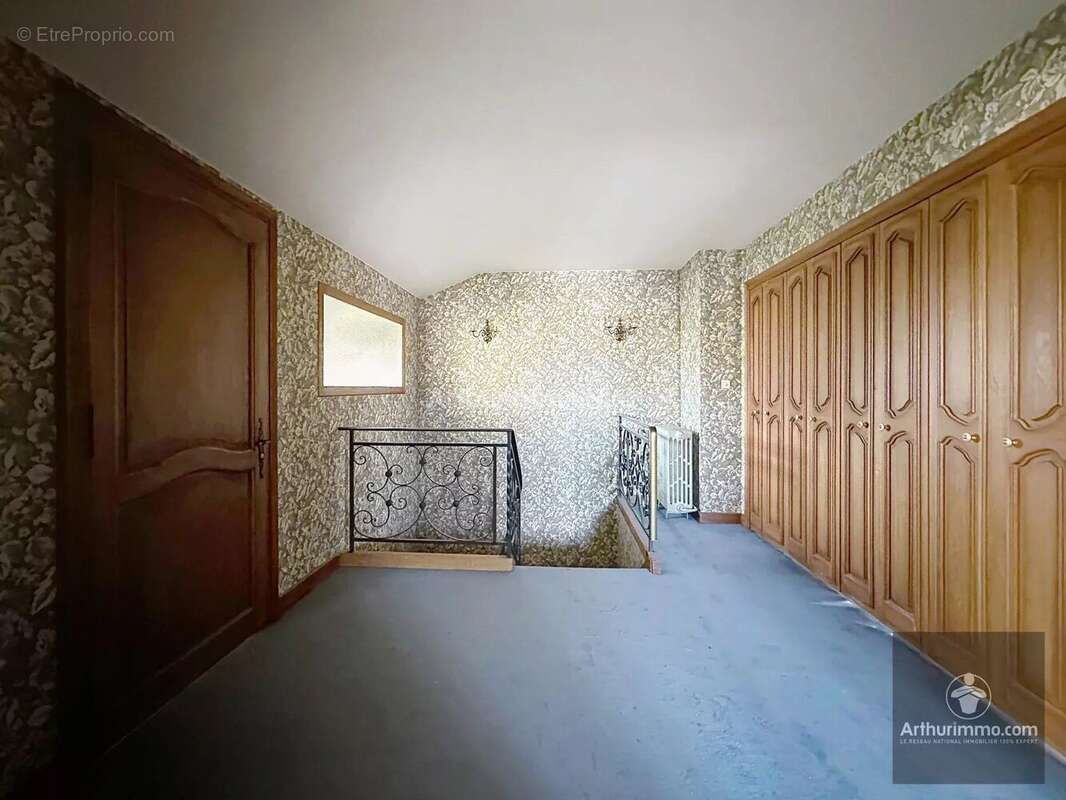 Maison à RIORGES