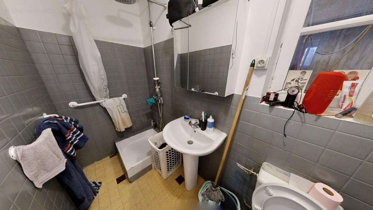 Appartement à MARSEILLE-6E