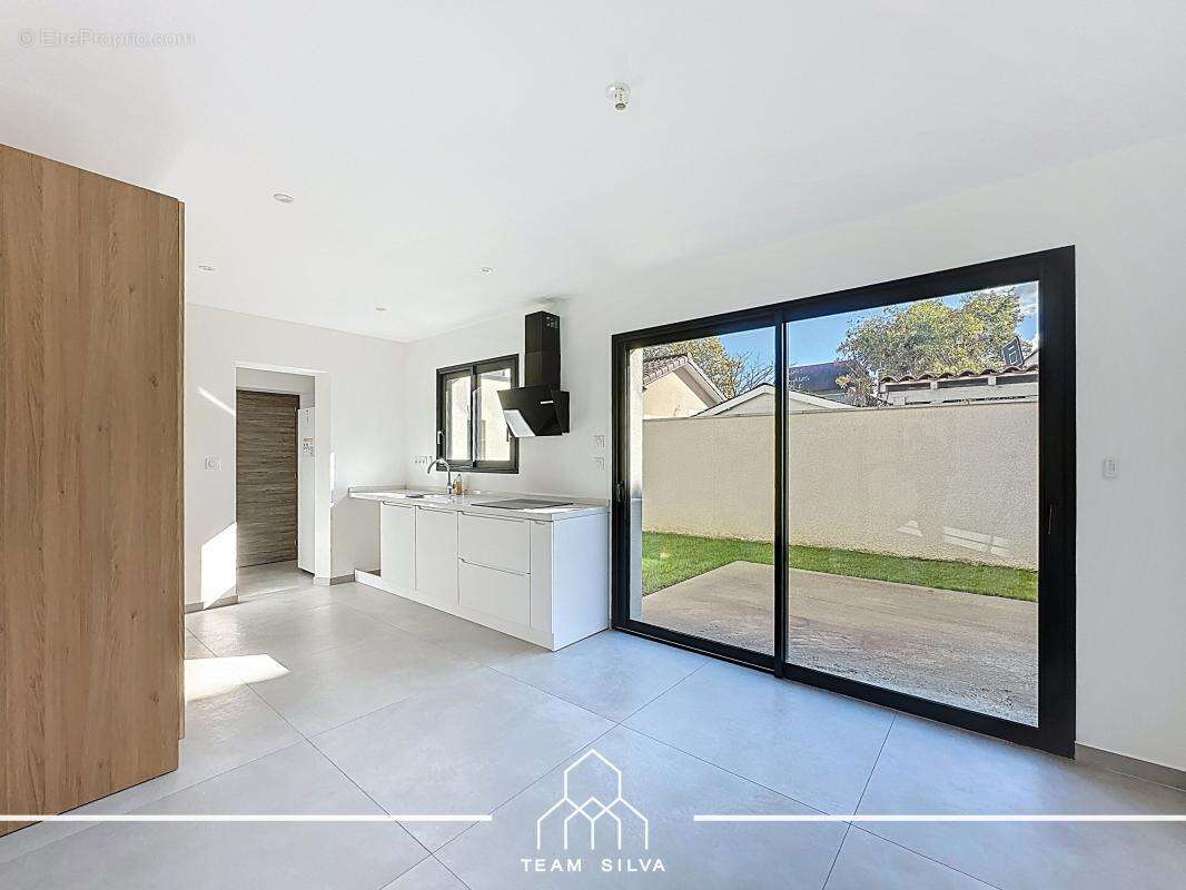 Maison à SAINT-ROMAIN-EN-GAL