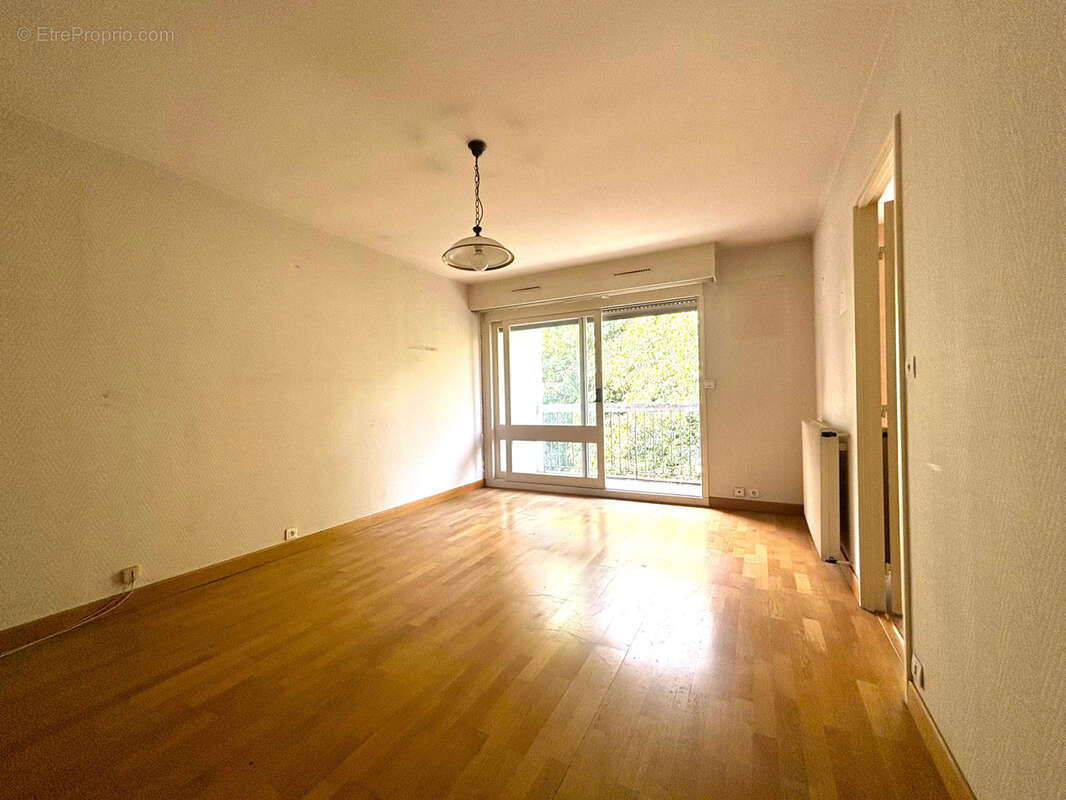 Appartement 5 pièces -Secteur La Poterie - Rennes - photo 2