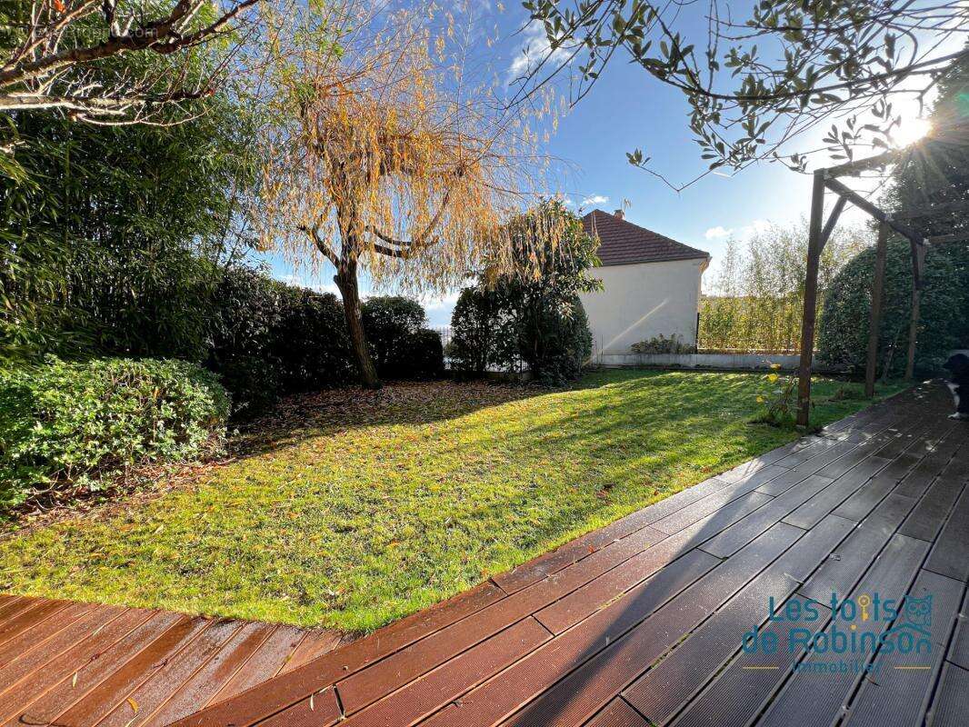 Maison à LE PLESSIS-ROBINSON
