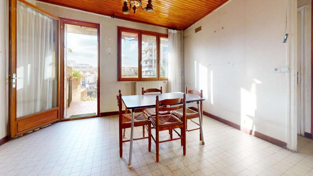 Appartement à CALUIRE-ET-CUIRE