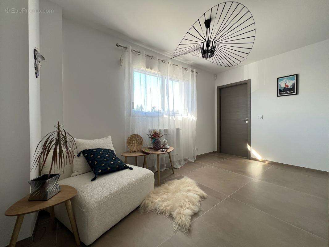 Maison à ETAUX