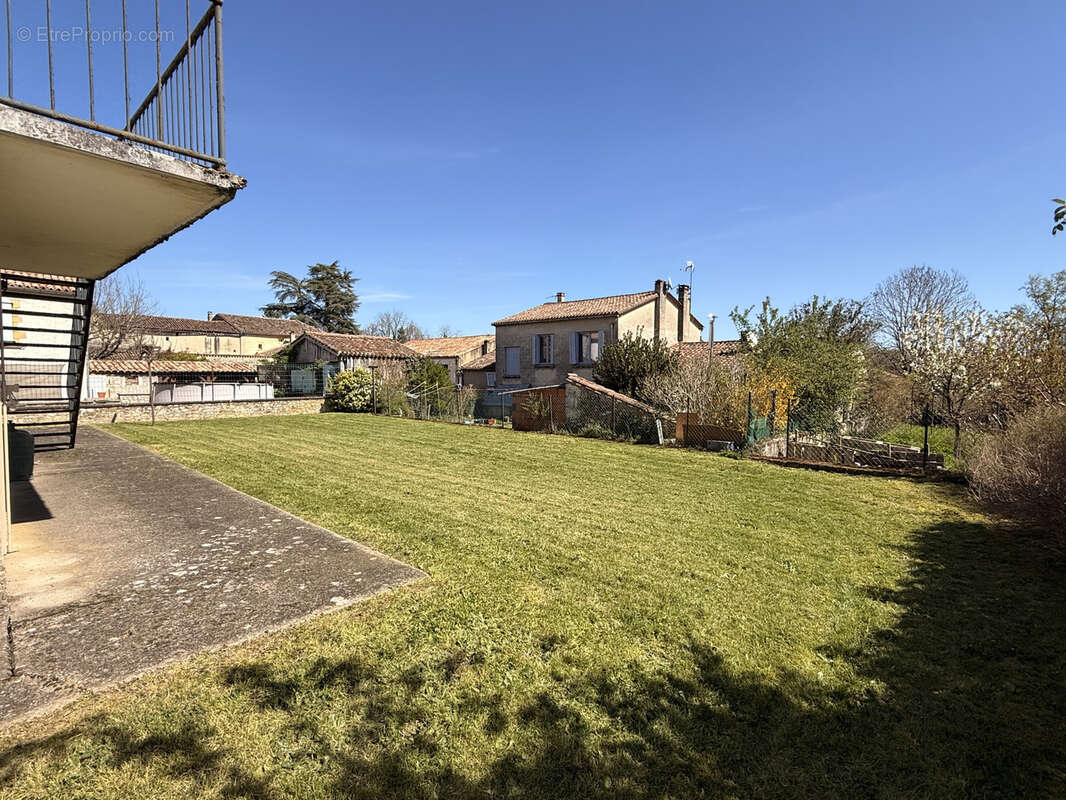Maison à MONPAZIER