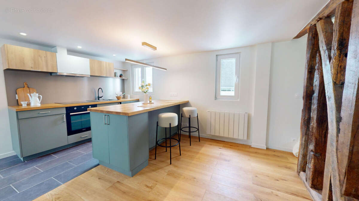 Appartement à PARIS-3E