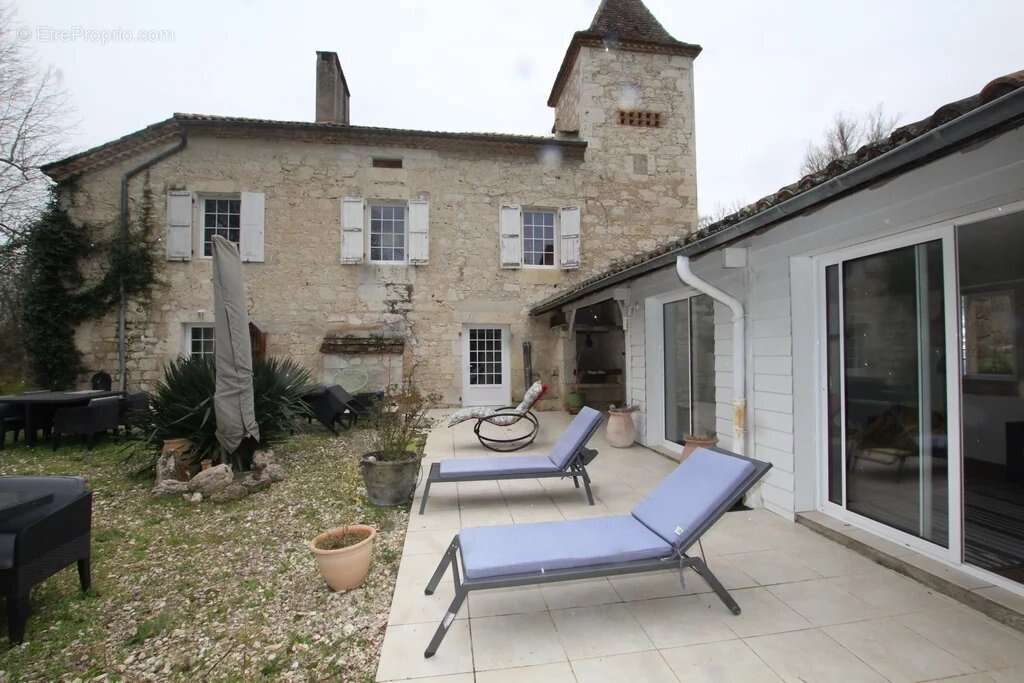 Maison à LAUZERTE