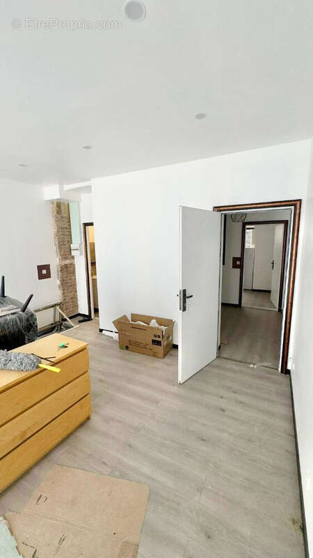 Appartement à PARIS-20E