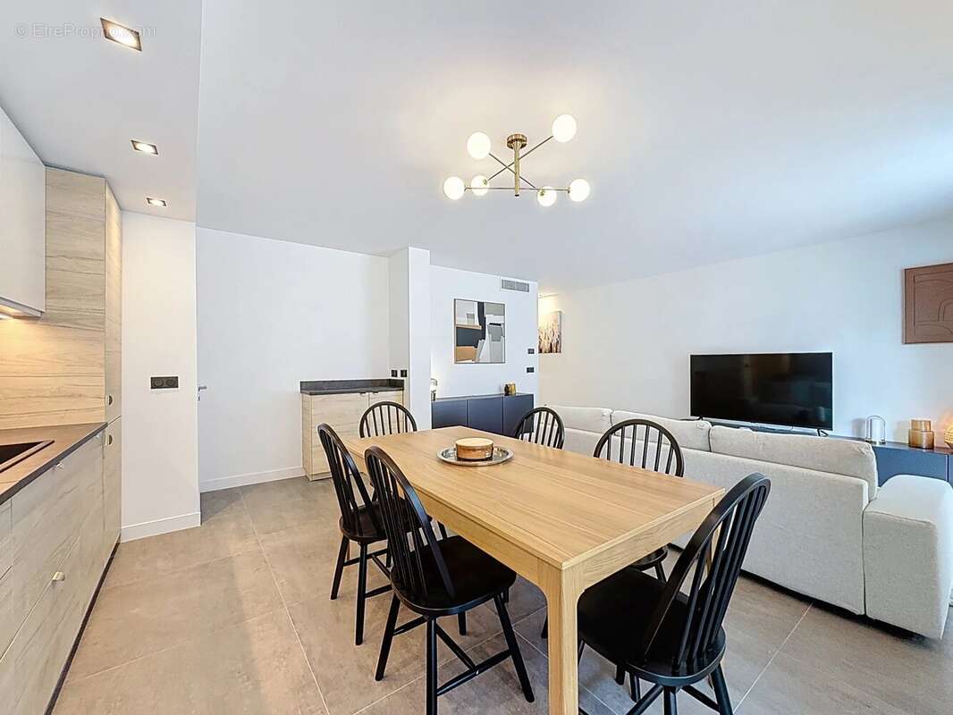 Appartement à LE CANNET