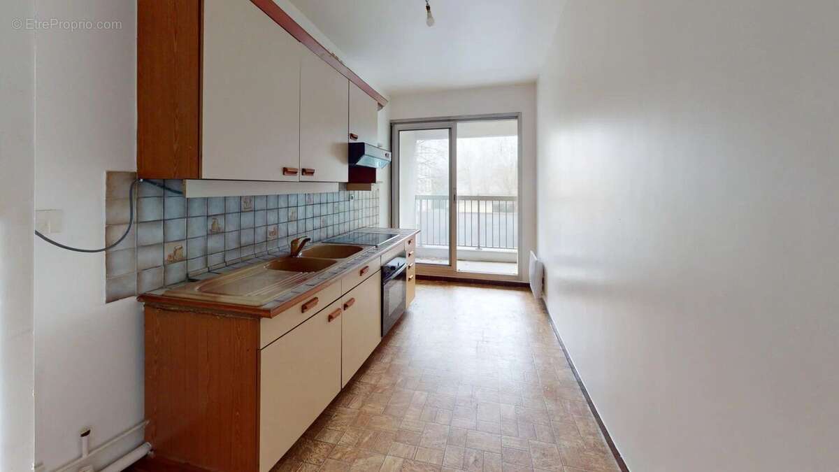 Appartement à CHENNEVIERES-SUR-MARNE