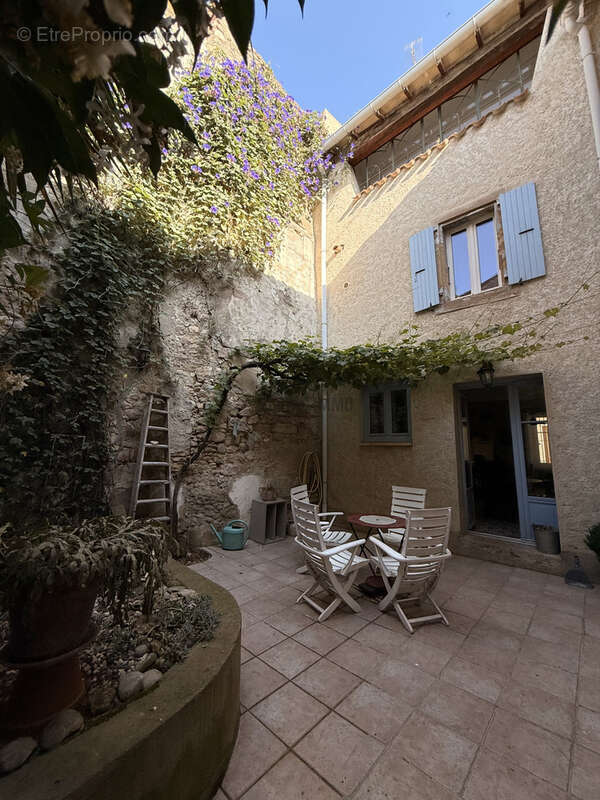 Maison à FABREZAN