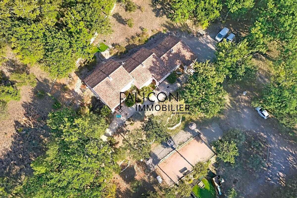 Maison à ESPARRON-DE-VERDON