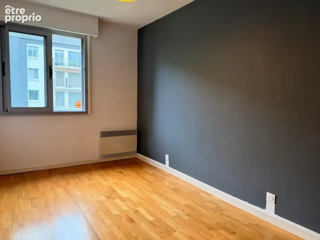 Honfleur - Appartement 2 Pièces avec une belle luminosité à vendre - Dernier étage - Balcon exposé Ouest - photo 9