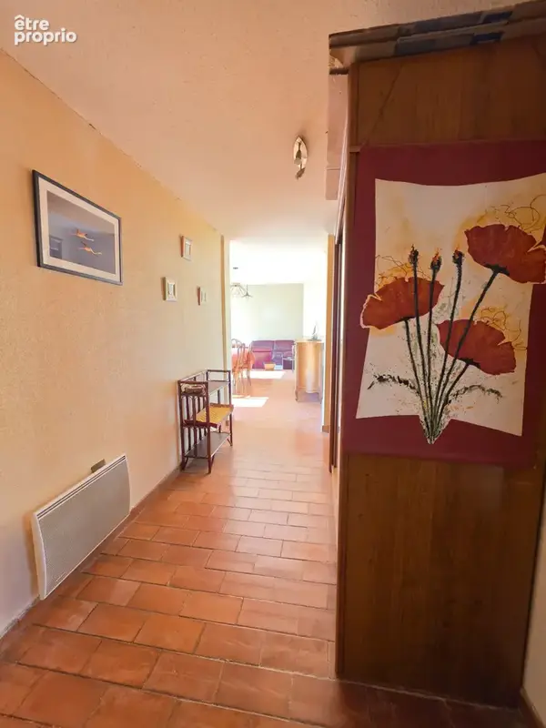 Au pied des collines, maison 3 chambres à rénover - photo 4