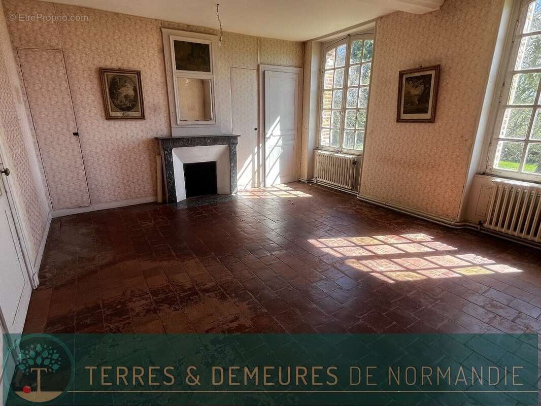 Maison à CORMEILLES