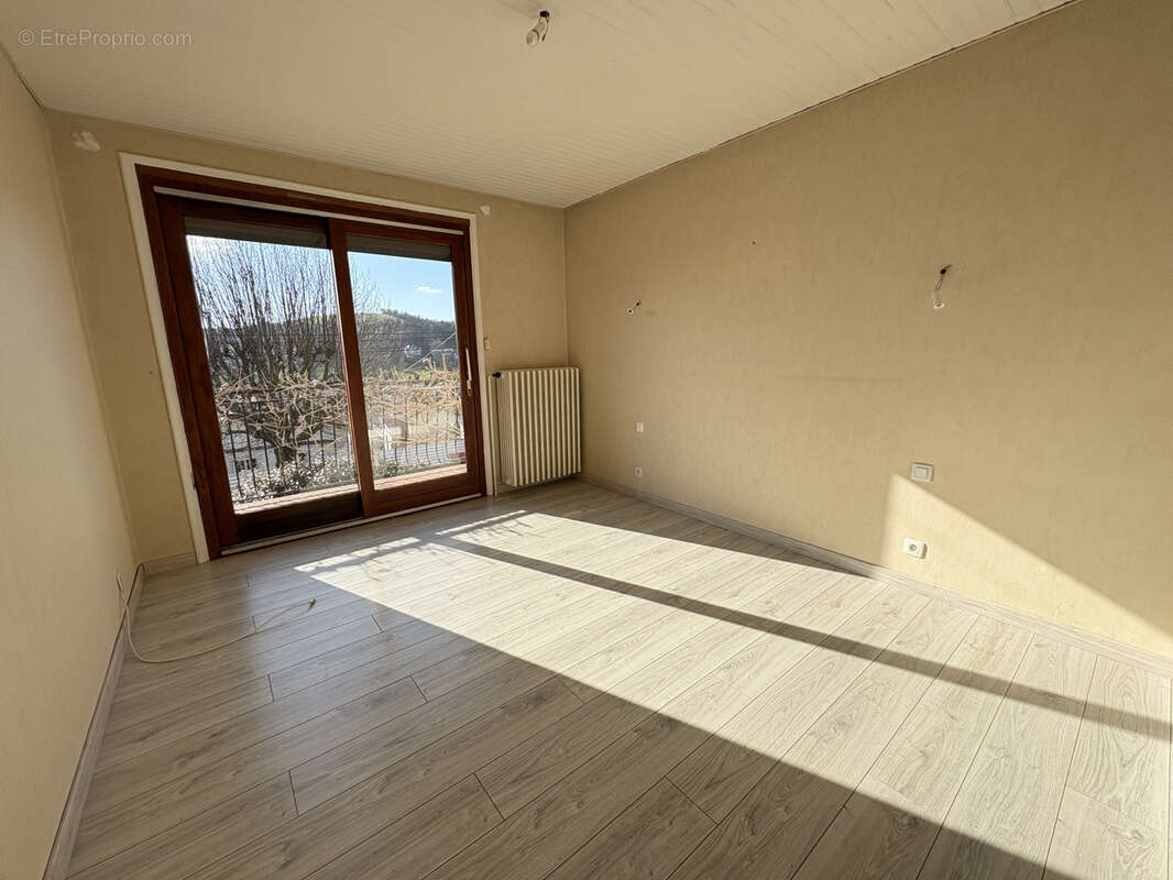 Maison à SORBIERS