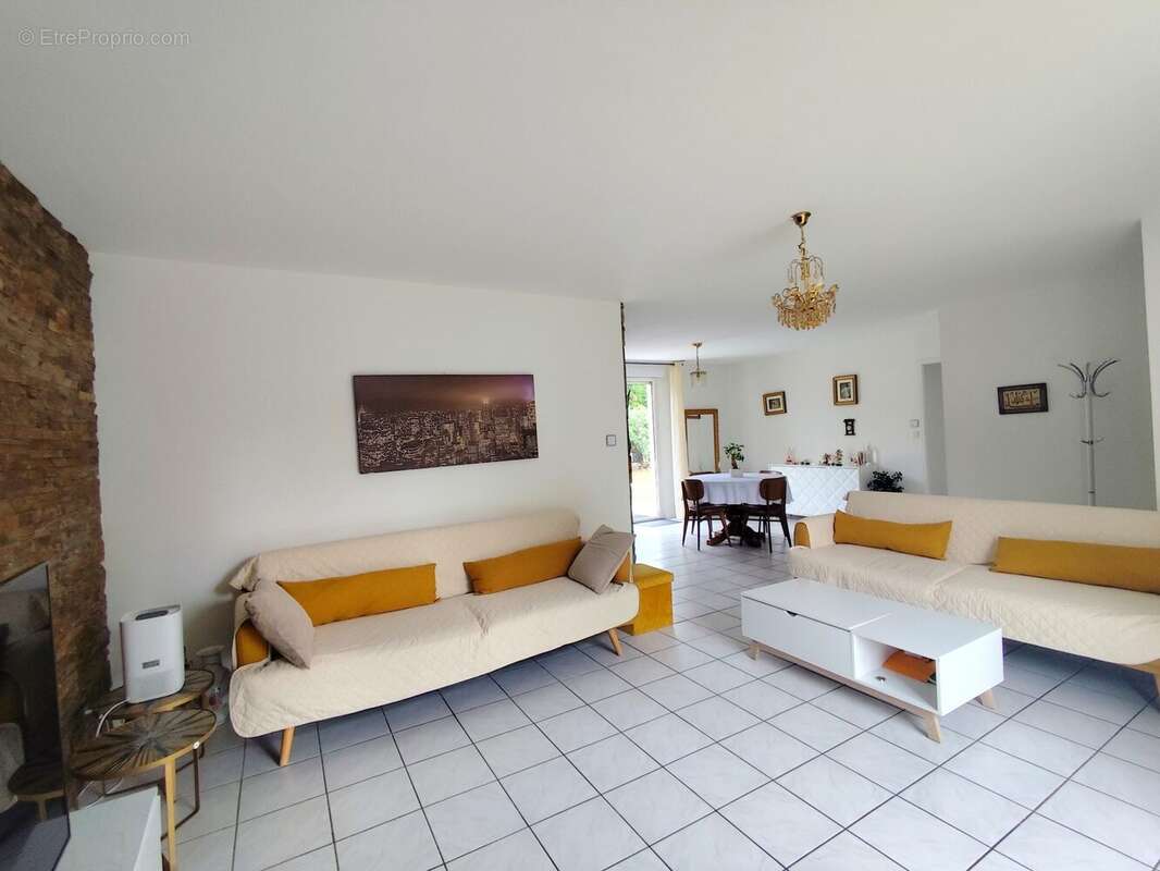 Maison 90 m² à Villeneuve-Tolosane  - photo 2