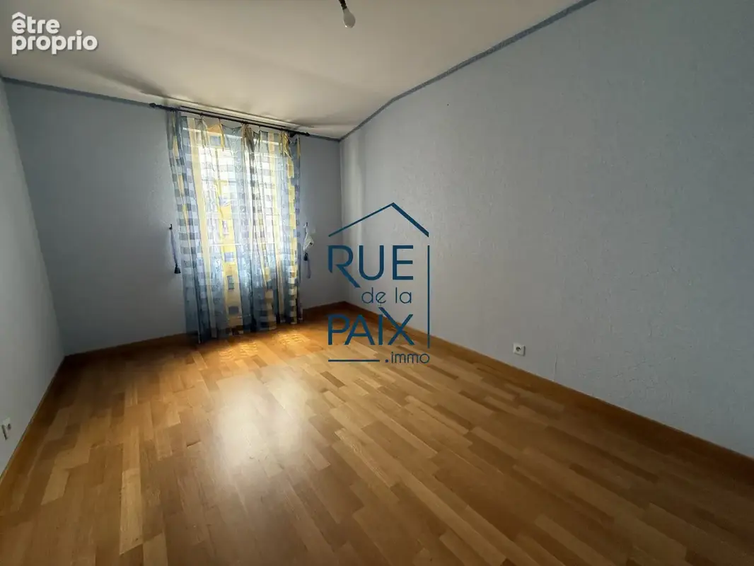 Maison 5 pièces 130 m² à vendre à Chatellerault (86100) - photo 8