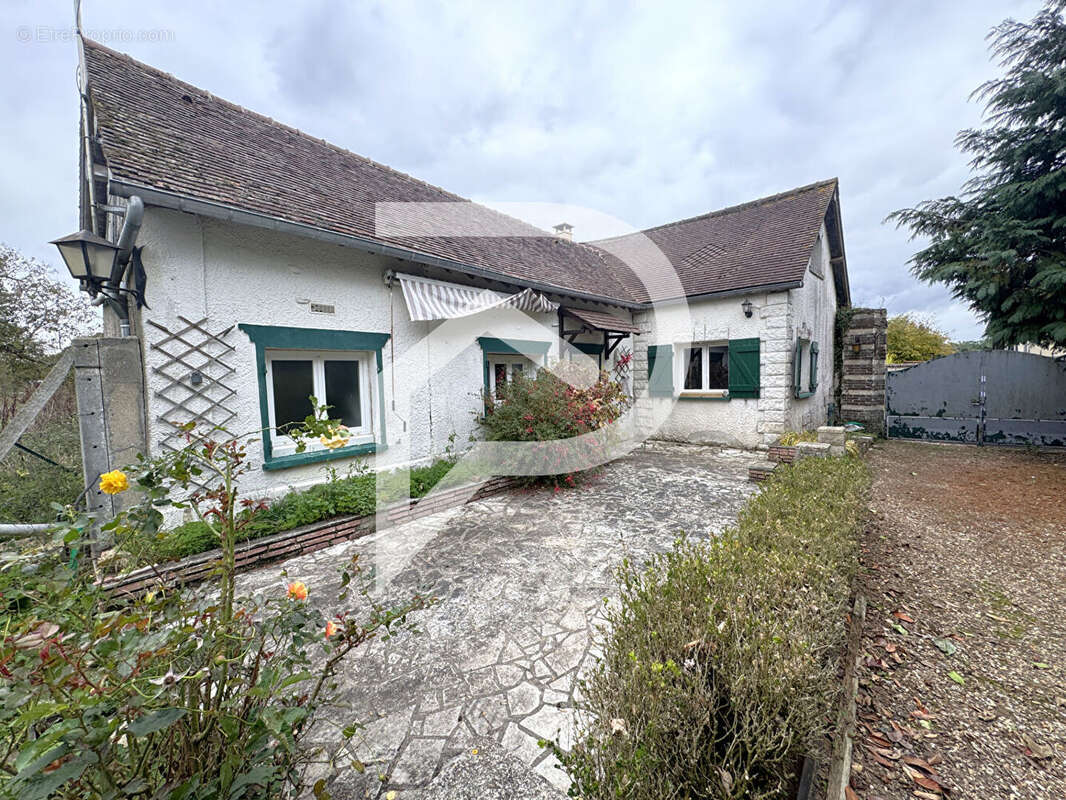 Maison à EZY-SUR-EURE