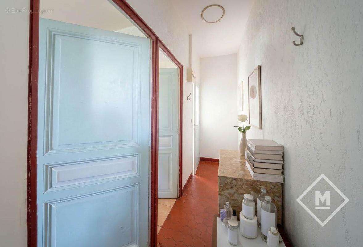Appartement à MARSEILLE-6E
