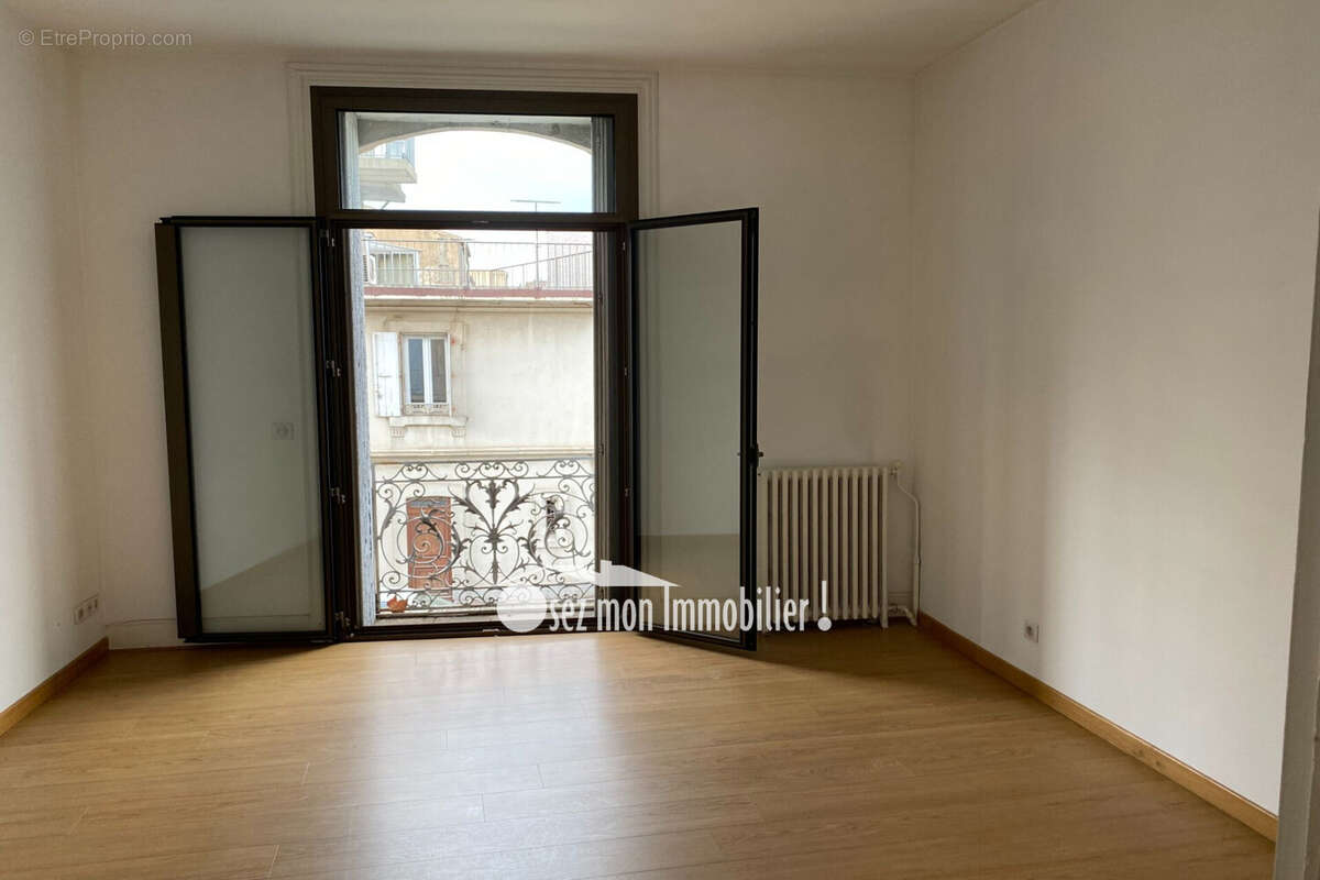 Appartement 109 m² à Narbonne  - photo 2