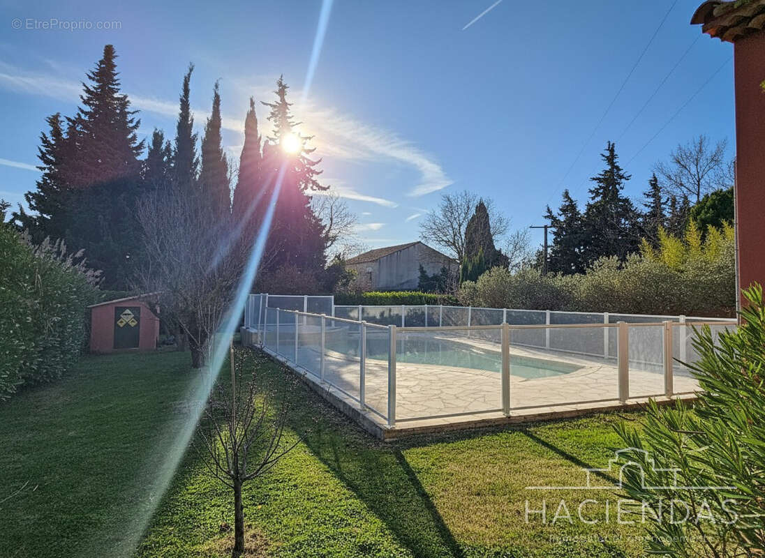 Maison à PELISSANNE