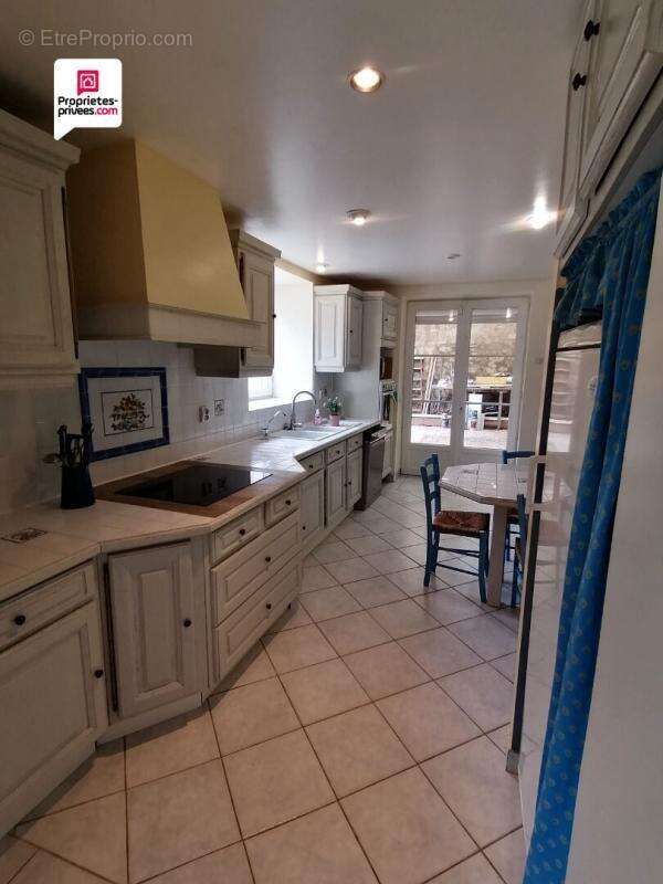 (95450) AVERNES - Maison de village 8 pièce(s) 225 m2, 5 chambres, jardin - photo 5