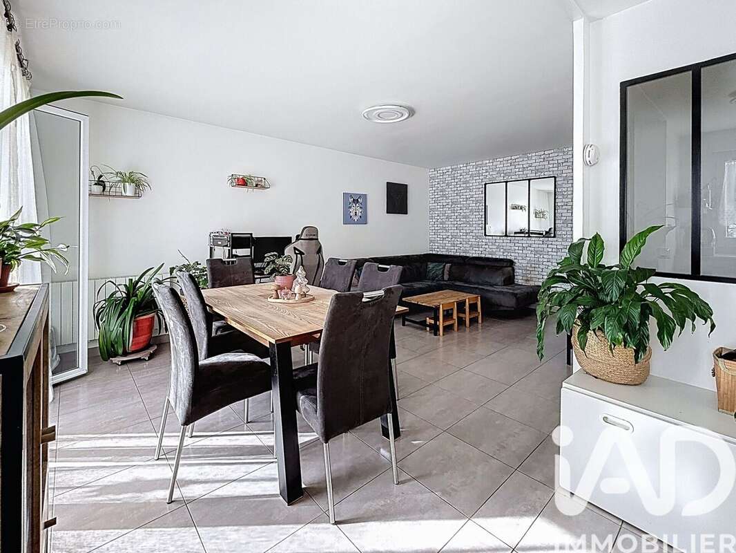 Photo 6 - Appartement à VIRY-CHATILLON